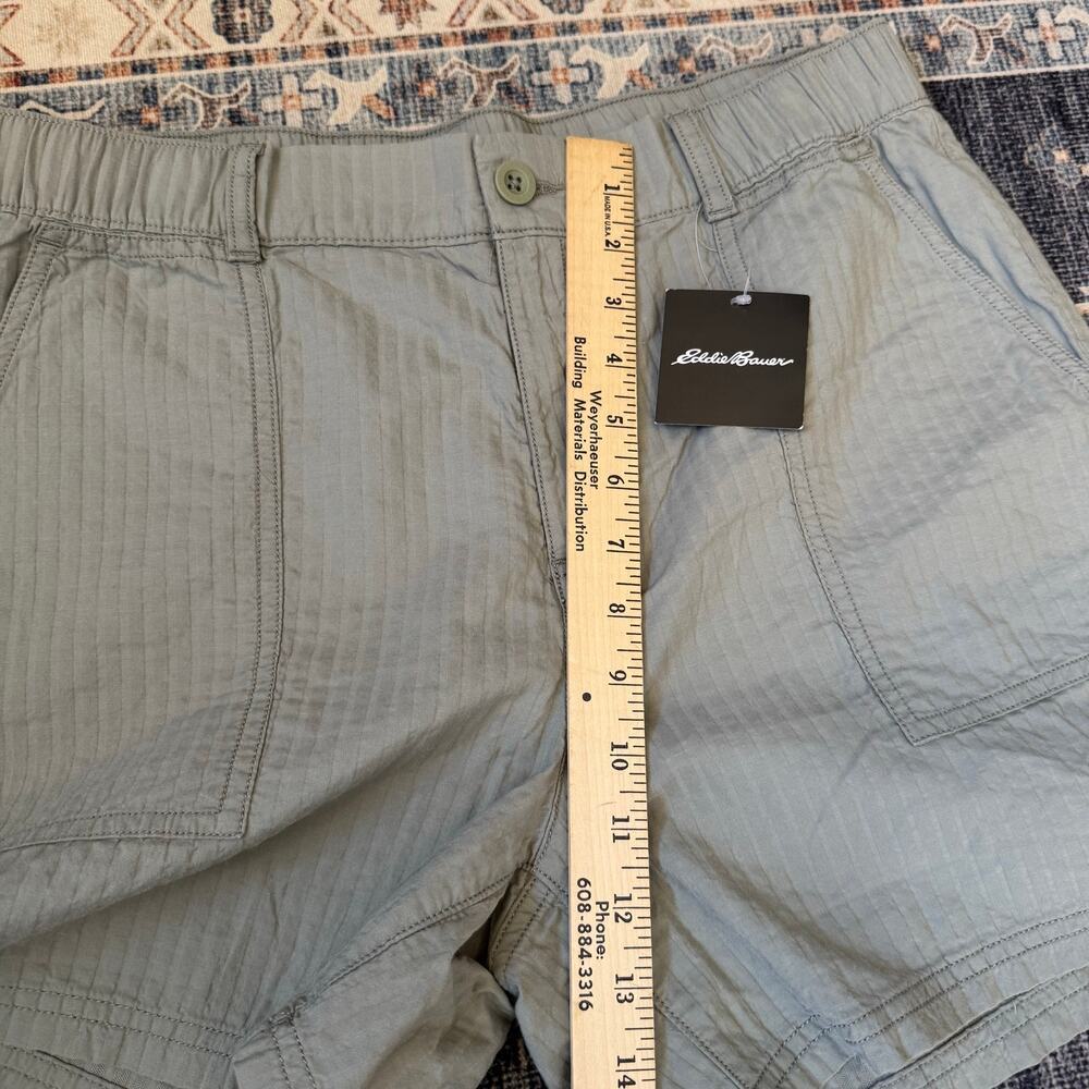 Eddie Bauer Packable Dobby Stripe Sage Hiking Shorts Women’s Size 8 NWT - Picture 5 of 9